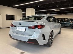 BMW 2 Series 225L M Sports Night Package - фото 5