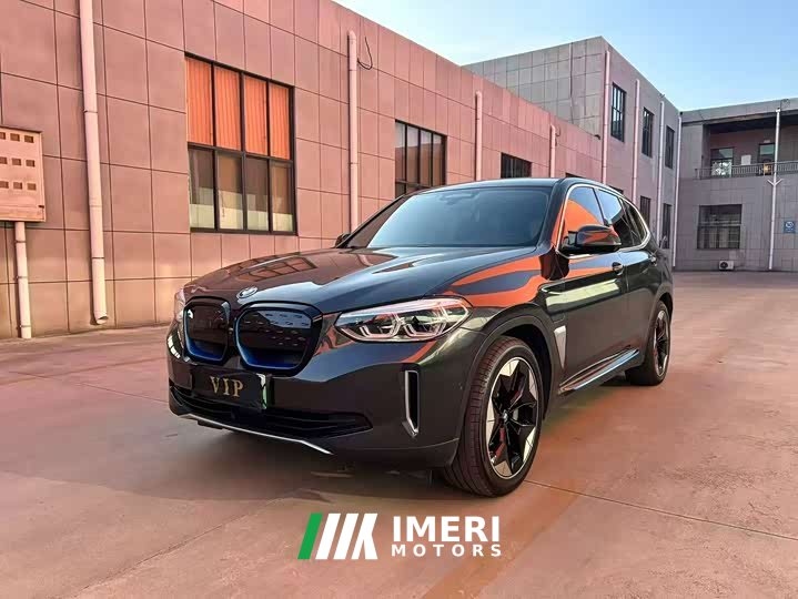BMW iX3 Leading - автомобиль из Китая