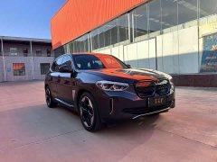 BMW iX3 Leading - фото 3