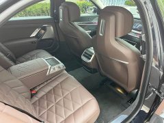 BMW 7 Series 2023 735Li Luxury Line - фото 20