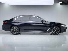BMW 5 Series 530Li Leading M Sports Package - фото 16