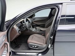 BMW 5 Series 530Li Leading M Sports Package - фото 8