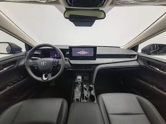 Toyota Camry Dual Engine 2.0HE Elite Edition - фото 4