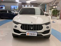Toyota Levante Standard Version 3.0T - фото 2