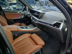 BMW X7 xDrive40i Exclusive Luxury Package - фото 2