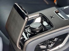 Rolls-Royce Cullinan 2024 four-seat version - фото 18