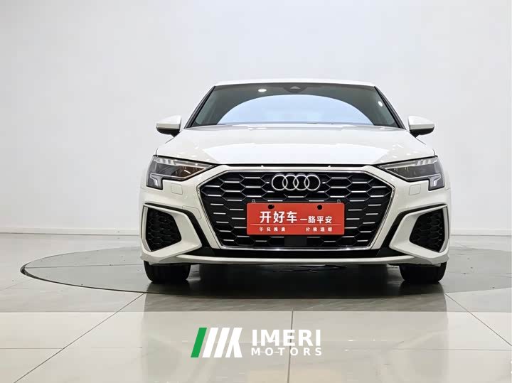 Audi A3 Sportback 35 TFSI aggressive sports - автомобиль из Китая