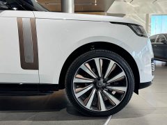 Land Rover Range Rover 3.0 L6 400PS SV Honor Creation Extended Edition 4 seats - фото 8
