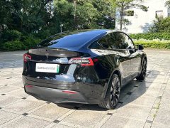 Tesla Model Y Rear-Wheel Drive - фото 3