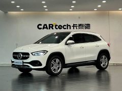 Mercedes-Benz GLA 200 - фото 1