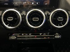 Mercedes-Benz GLA 200 - фото 19