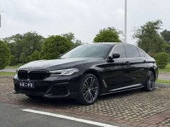 BMW 5 Series 2022 facelift 530Li leading M sports package - фото 1
