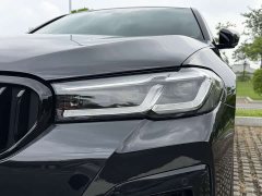 BMW 5 Series 2022 facelift 530Li leading M sports package - фото 13