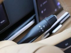 VOYAH Dream PHEV 4WD Flagship Qiankun Edition - фото 15