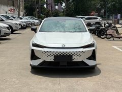 Changan UNI-V 1.5T exclusive - фото 2