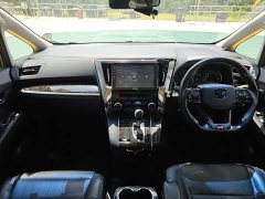 Toyota Vellfire 2.4L Automatic - фото 9