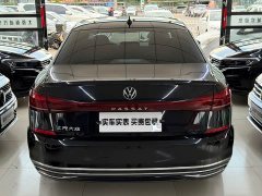 Volkswagen Passat 330TSI Elite Edition - фото 13