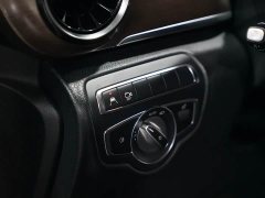 Mercedes-Benz V-Class V 260 L Long Wheelbase Premium Edition - фото 12