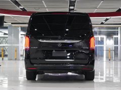 Mercedes-Benz V-Class V 260 L Long Wheelbase Premium Edition - фото 8