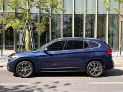 BMW X1 sDrive25Li M Sport -> BMW X1 2021 sDrive25Li Leading Type - фото 3