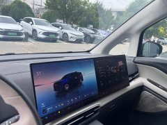 Voyah Dream PHEV AWD Flagship Kunpeng Edition - фото 8