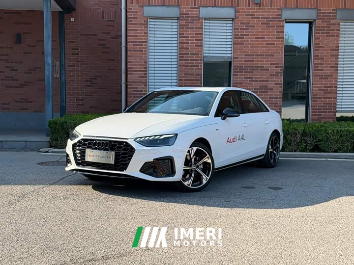 Audi A4L 2024 40 TFSI Luxury Dynamic Edition (Starry Night Edition) - автомобиль из Китая