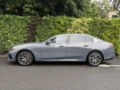 BMW i5 eDrive 35L M Sport Package - фото 3