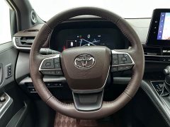 Toyota SIENNA 2023 2.5L Hybrid Platinum Edition - фото 11