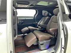Toyota SIENNA 2023 2.5L Hybrid Platinum Edition - фото 16