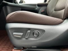 Toyota SIENNA 2023 2.5L Hybrid Platinum Edition - фото 19