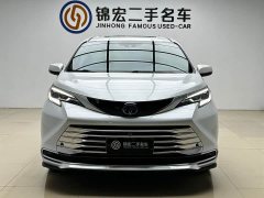 Toyota SIENNA 2023 2.5L Hybrid Platinum Edition - фото 2