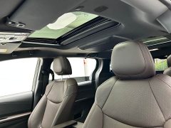 Toyota SIENNA 2023 2.5L Hybrid Platinum Edition - фото 7