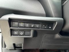 Toyota SIENNA 2023 2.5L Hybrid Platinum Edition - фото 8