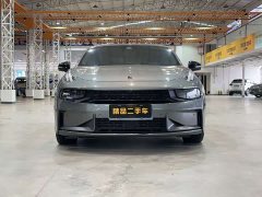 Lynk & Co 03 1.5TD DCT Pro Champion Edition - фото 2