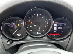 Porsche Macan 2.0T - фото 11