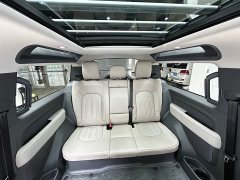 Land Rover Defender 90 2.0T P300 Tiger Ambition Edition - фото 15