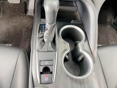 Toyota Camry 2.0GVP Leading Edition - фото 17