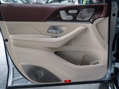 Maybach GLS 2022 GLS 600 4MATIC First Class Edition - фото 9