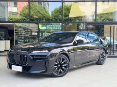 BMW i7 M70L 2023 M70L - фото 1