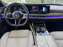 BMW i7 M70L 2023 M70L - фото 13