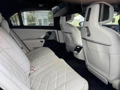 BMW i7 M70L 2023 M70L - фото 20