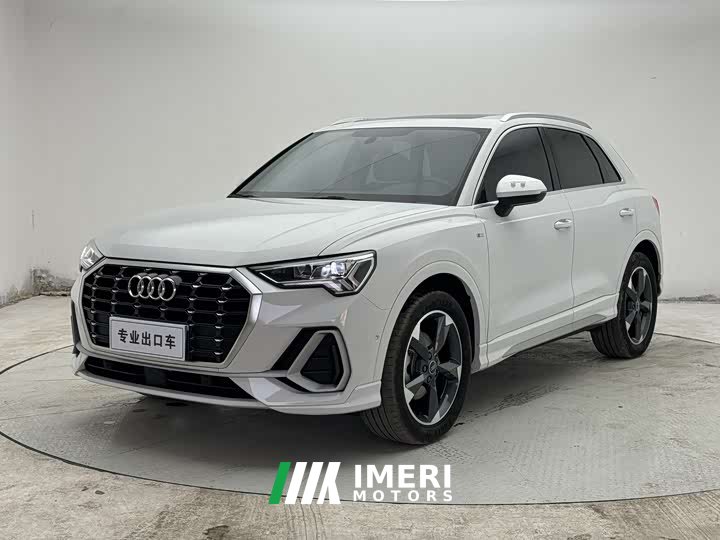 Audi Q3 35 TFSI Fashion Dynamic (1.4T) - автомобиль из Китая
