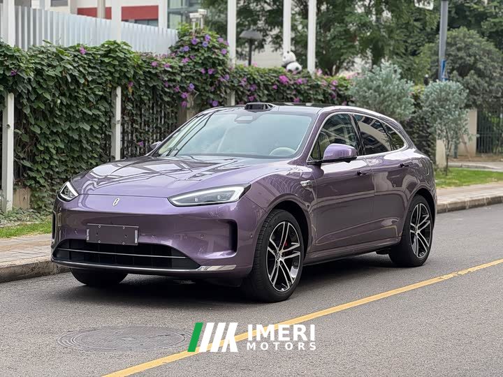 AITO M5 Range Extended Ultra AWD - автомобиль из Китая