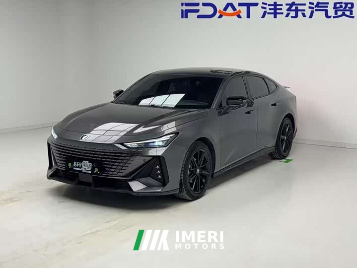 Changan UNI-V 1.5T premium - автомобиль из Китая