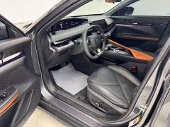 Changan UNI-V 1.5T premium - фото 13