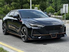 Changan UNI-V 1.5T sports version - фото 3