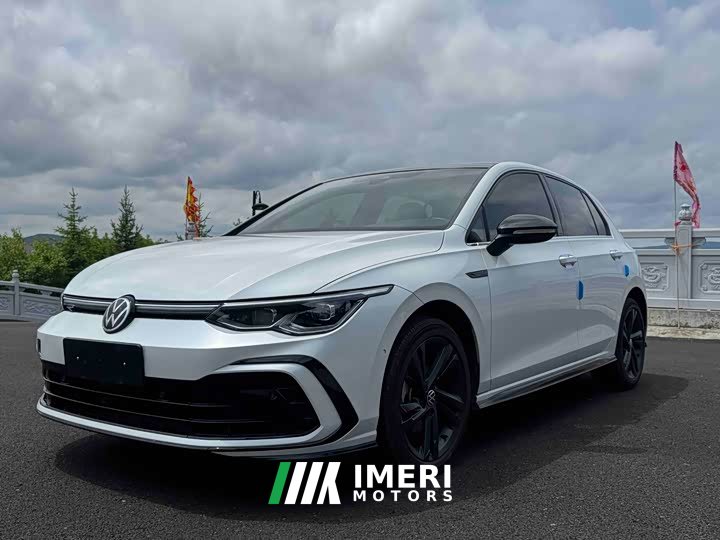 Volkswagen Golf 280TSI DSG R-Line - автомобиль из Китая