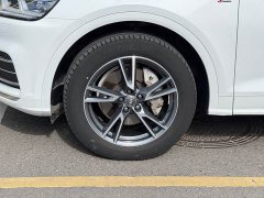 Audi Q5L 2020 facelift 40 TFSI enjoys fashionable style - фото 4