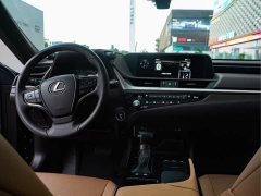 Lexus ES 300h Edition V - фото 12