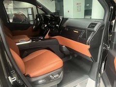 Tesla HIACE 3.5L Super Long Wheelbase Middle East Version - фото 6